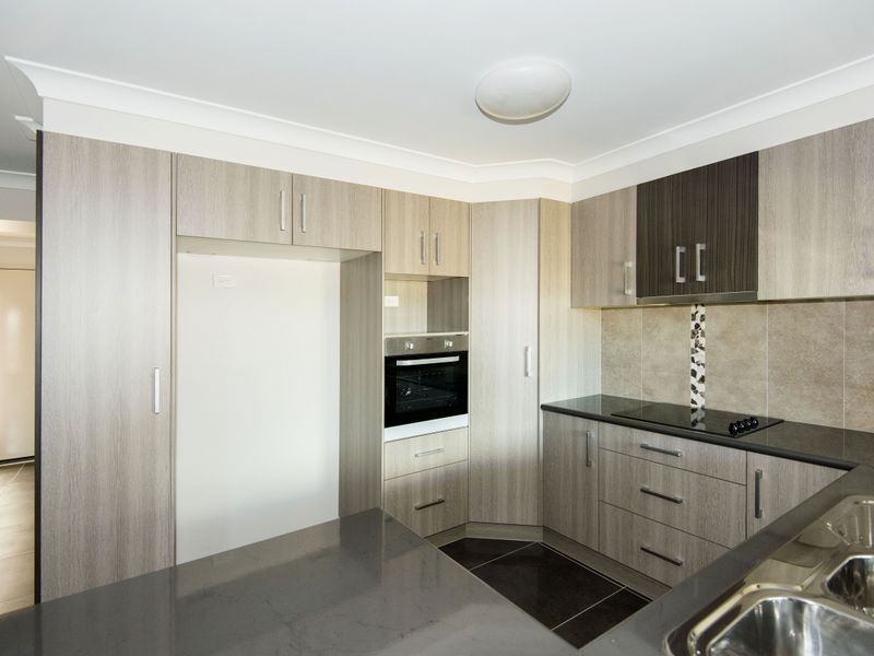 5/8-10 Lambert Drive, Moranbah QLD 4744