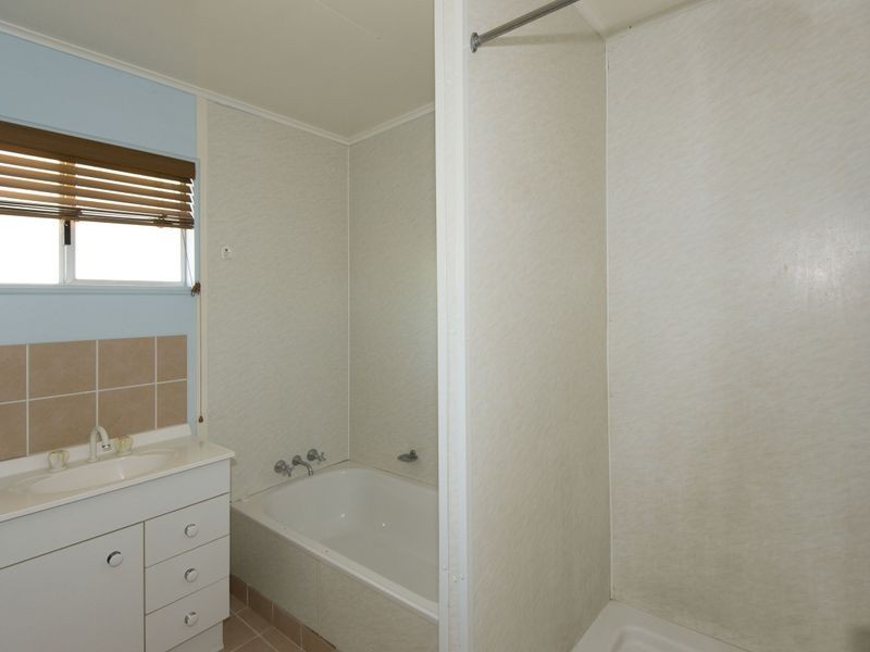 4 Connors Street, Dysart QLD 4745