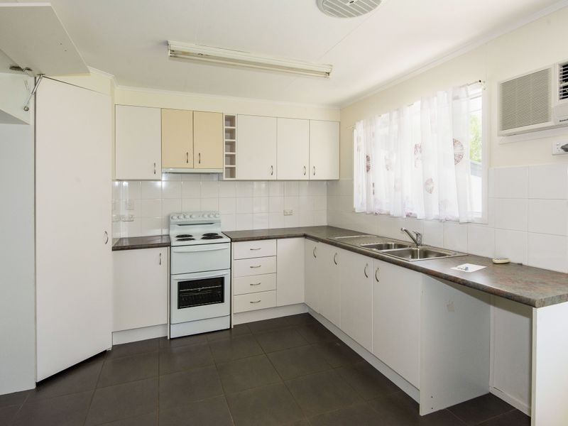 4 Pownall Court, Dysart QLD 4745