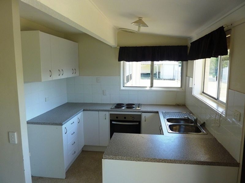 24 Crawford Street, Dysart QLD 4745