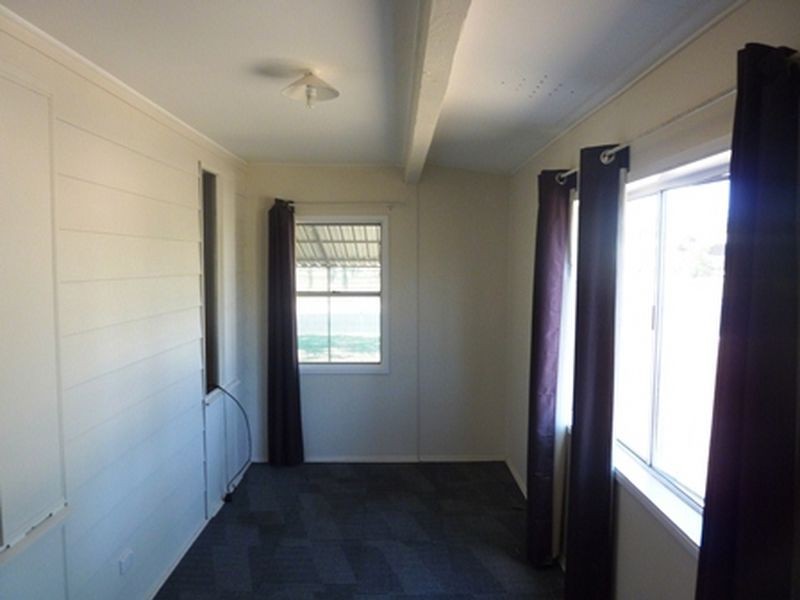 24 Crawford Street, Dysart QLD 4745