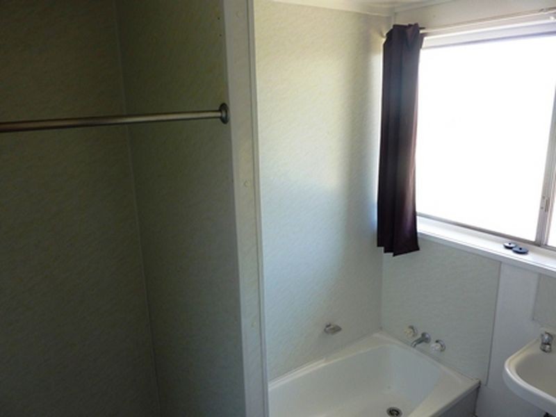 24 Crawford Street, Dysart QLD 4745