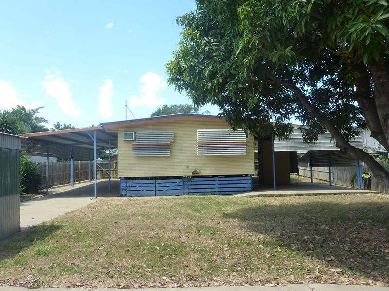 9 Mackay Street, Moranbah QLD 4744