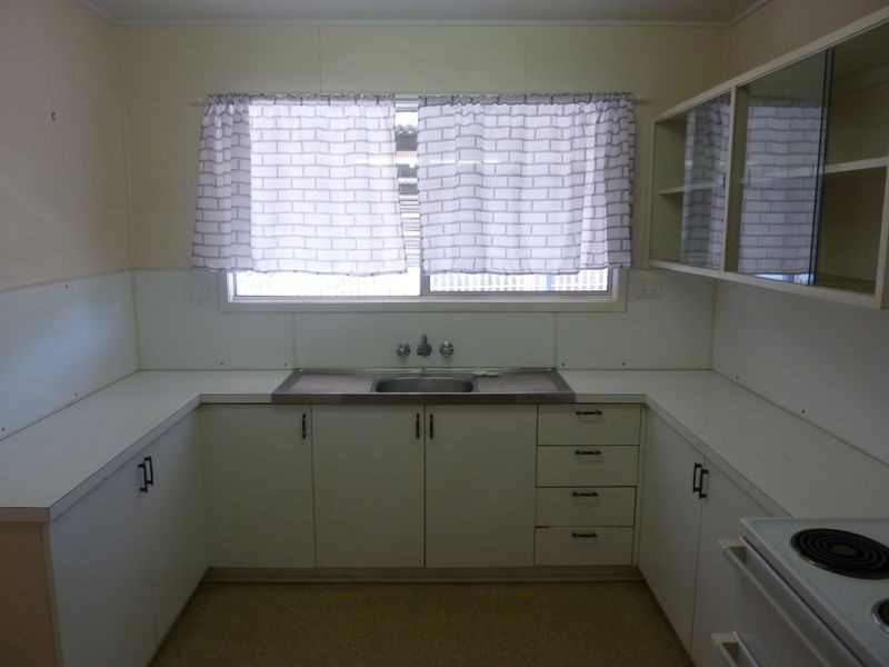 9 Mackay Street, Moranbah QLD 4744