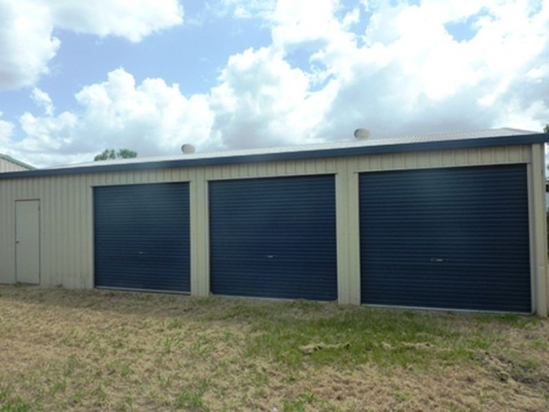 10 Oxford Street, Nebo QLD 4742