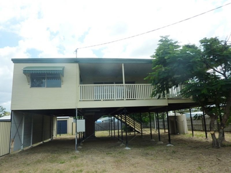 10 Oxford Street, Nebo QLD 4742