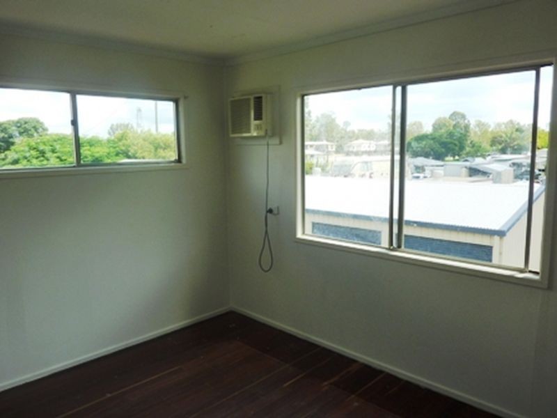 10 Oxford Street, Nebo QLD 4742
