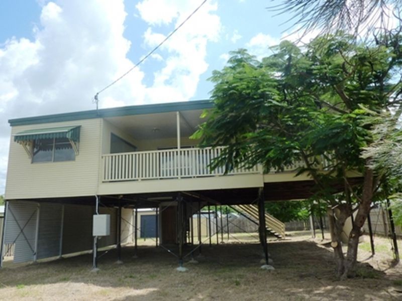 10 Oxford Street, Nebo QLD 4742