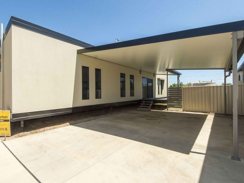 8/51 Kemmis Street, Nebo QLD 4742