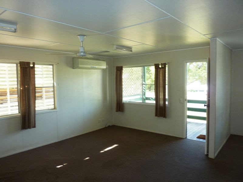 36 Middle Crescent, Dysart QLD 4745