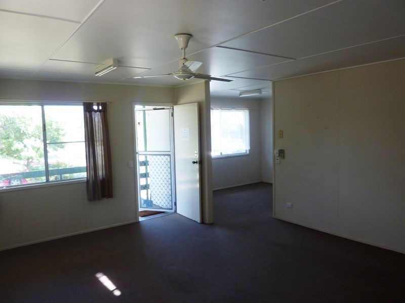 36 Middle Crescent, Dysart QLD 4745