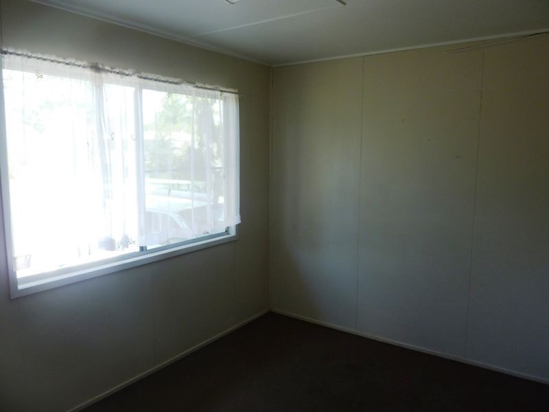 36 Middle Crescent, Dysart QLD 4745
