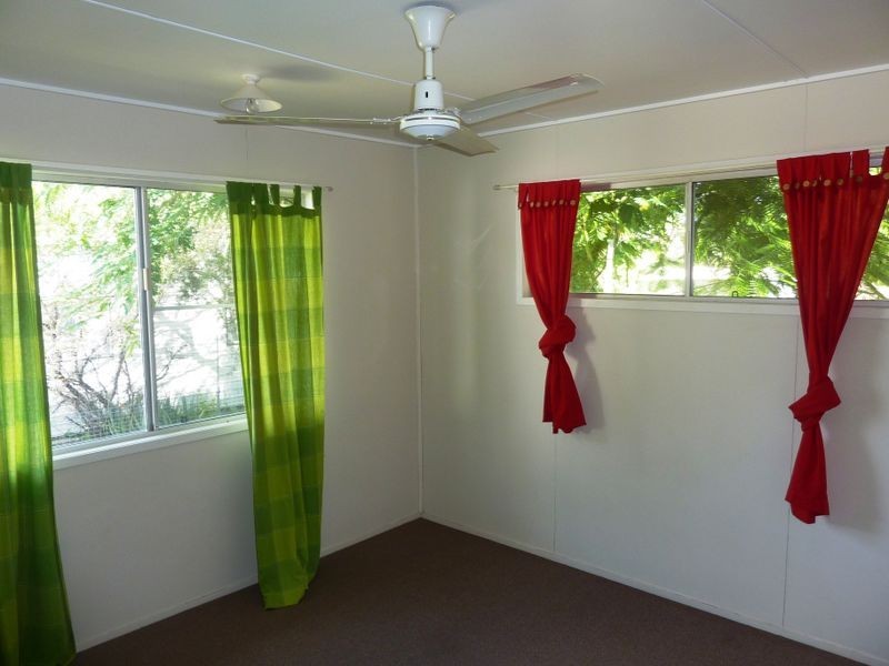 36 Middle Crescent, Dysart QLD 4745