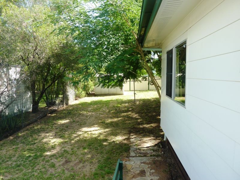 36 Middle Crescent, Dysart QLD 4745