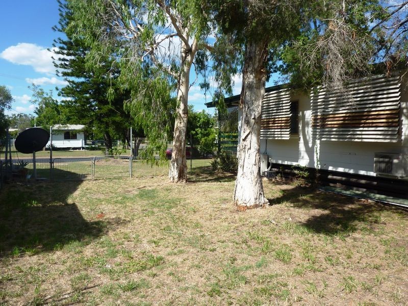 36 Middle Crescent, Dysart QLD 4745