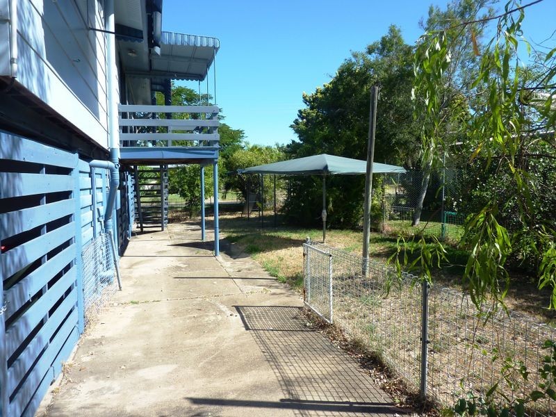 13 Middle Crescent, Dysart QLD 4745