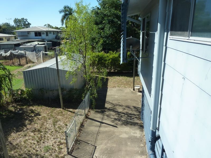 13 Middle Crescent, Dysart QLD 4745