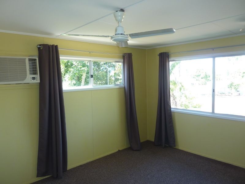 13 Middle Crescent, Dysart QLD 4745