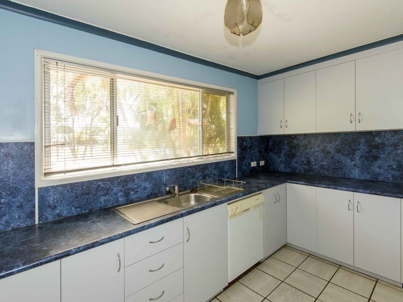 22 Rosewall Street, Moranbah QLD 4744