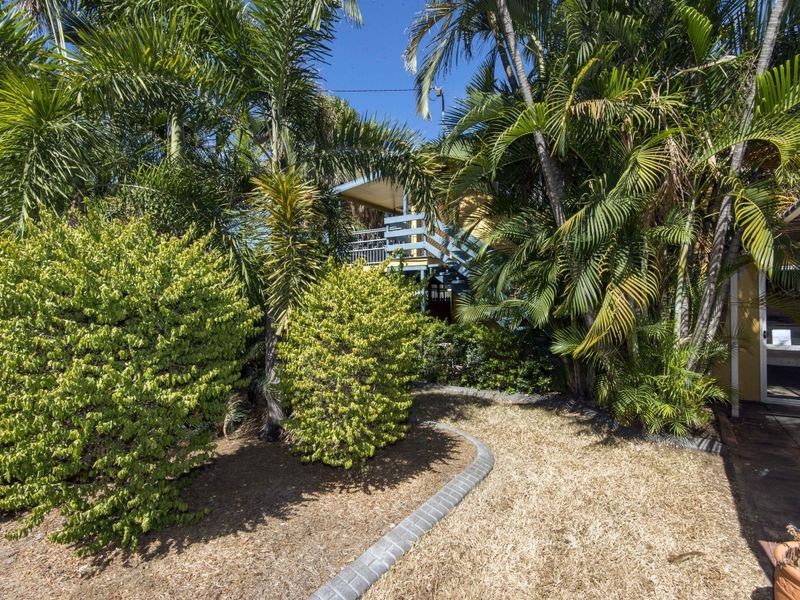 22 Rosewall Street, Moranbah QLD 4744