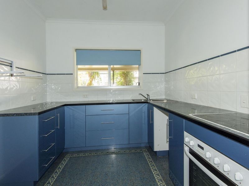 30 Sedgman Street, Moranbah QLD 4744