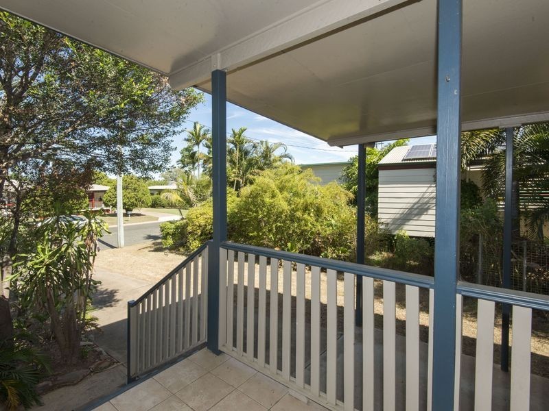 30 Sedgman Street, Moranbah QLD 4744