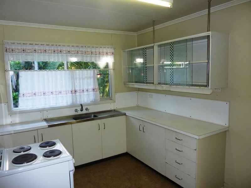 35 Leichardt Drive, Moranbah QLD 4744