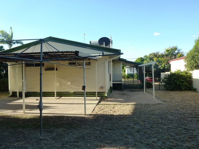 35 Leichardt Drive, Moranbah QLD 4744