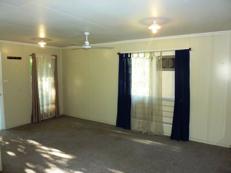 35 Leichardt Drive, Moranbah QLD 4744