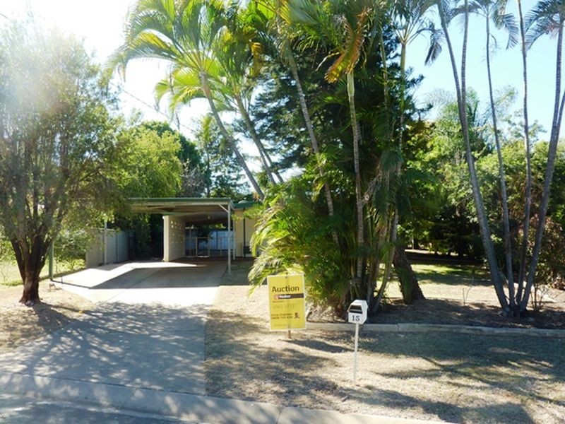 15 Gilchrist Terrace, Moranbah QLD 4744