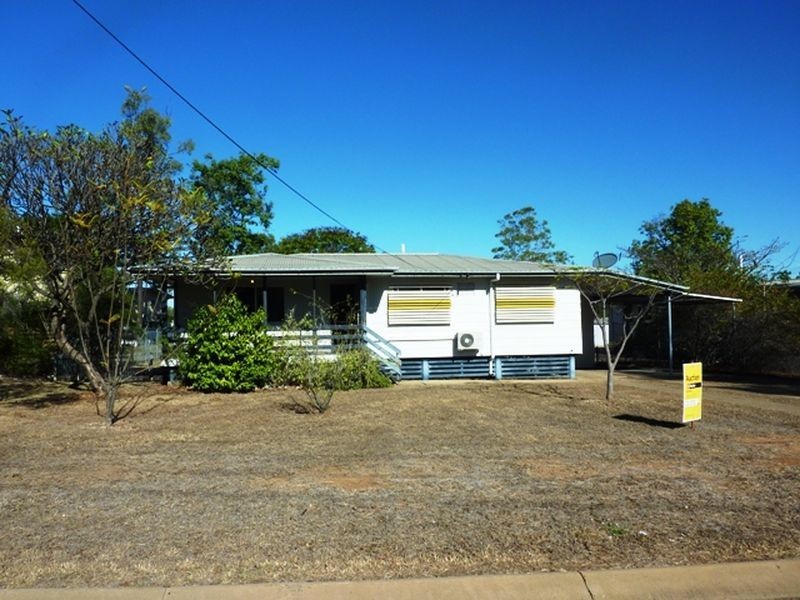 2 Beatty Court, Dysart QLD 4745
