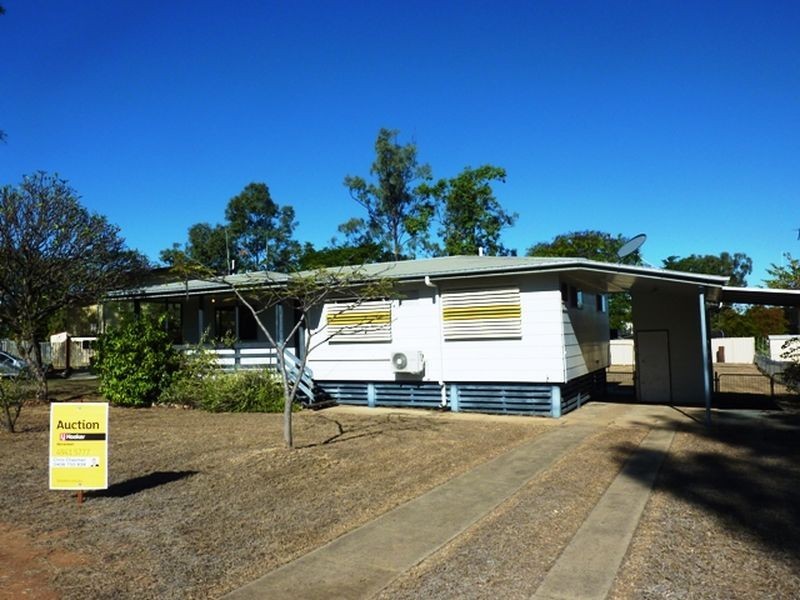 2 Beatty Court, Dysart QLD 4745