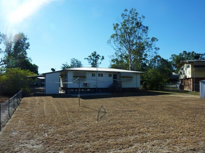2 Beatty Court, Dysart QLD 4745