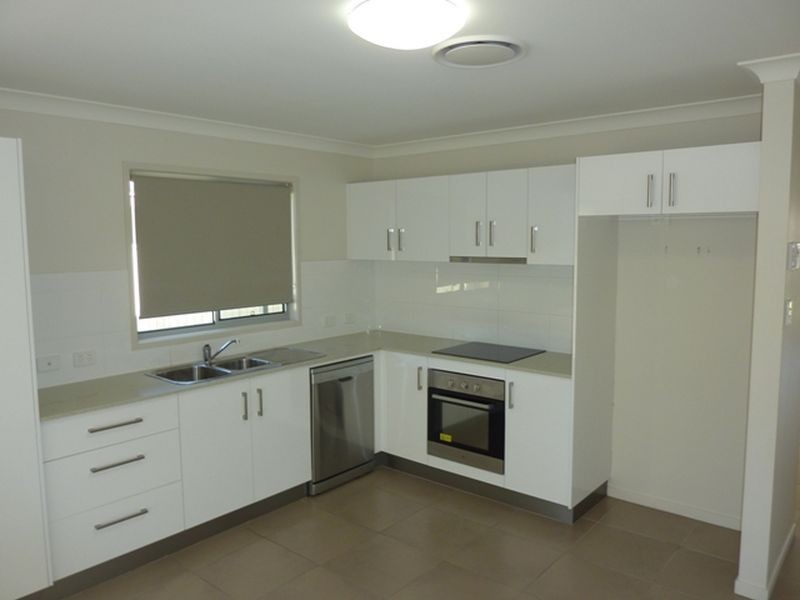 8/73 Centenary Drive, Middlemount QLD 4746