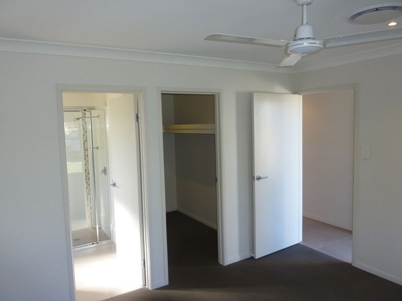 8/73 Centenary Drive, Middlemount QLD 4746
