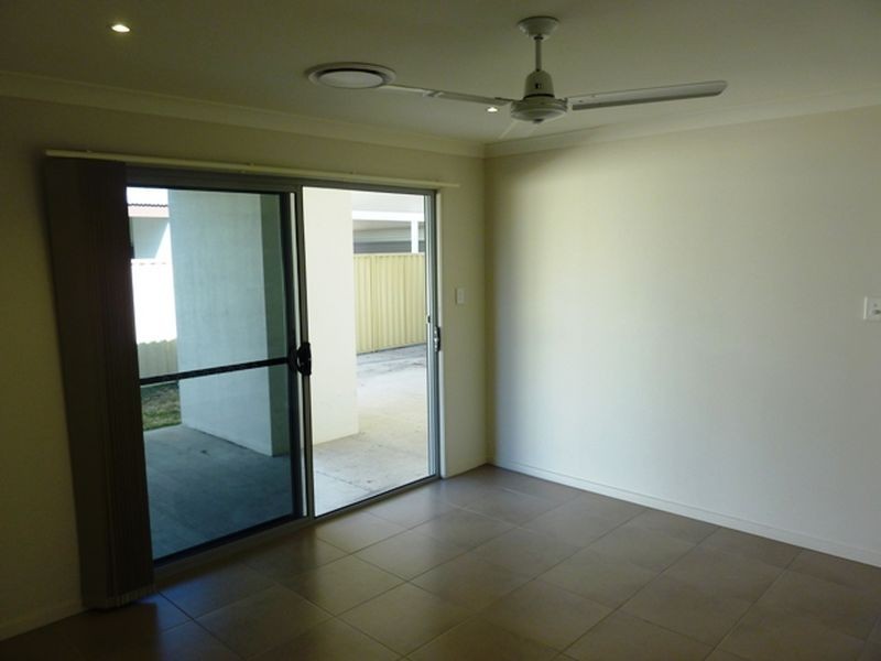 8/73 Centenary Drive, Middlemount QLD 4746