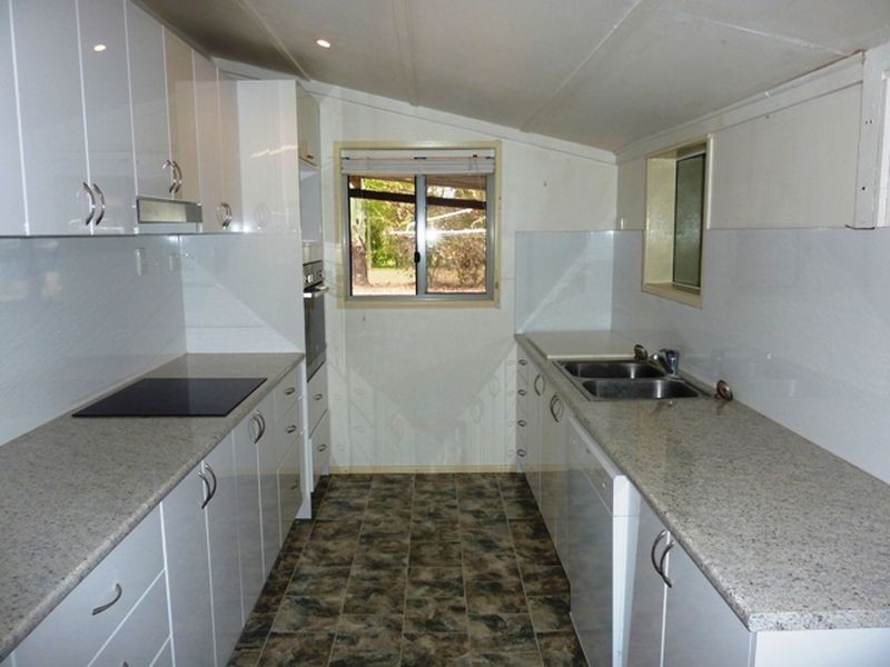 14 Mary Street, Nebo QLD 4742