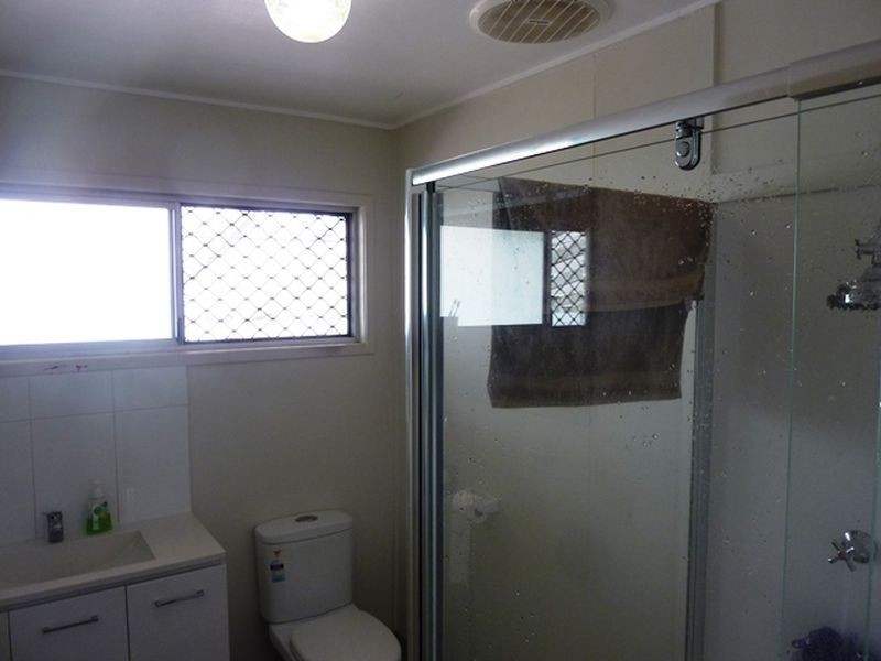 2 Belshore Street, Moranbah QLD 4744