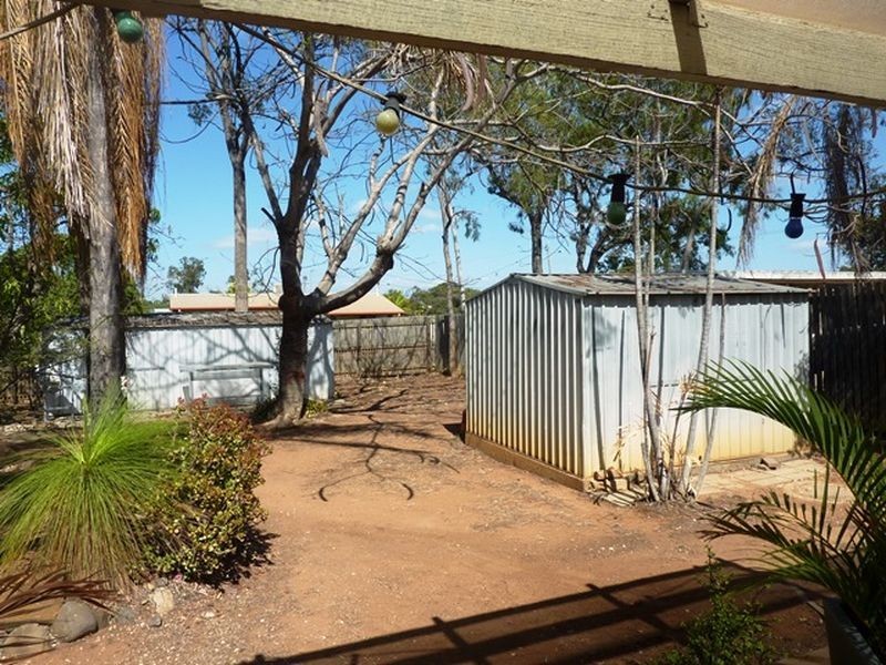 2 Belshore Street, Moranbah QLD 4744
