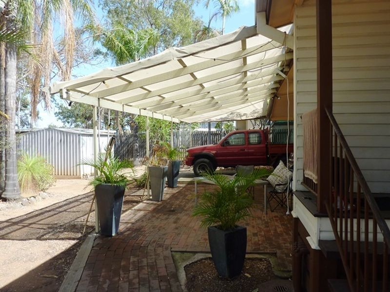 2 Belshore Street, Moranbah QLD 4744