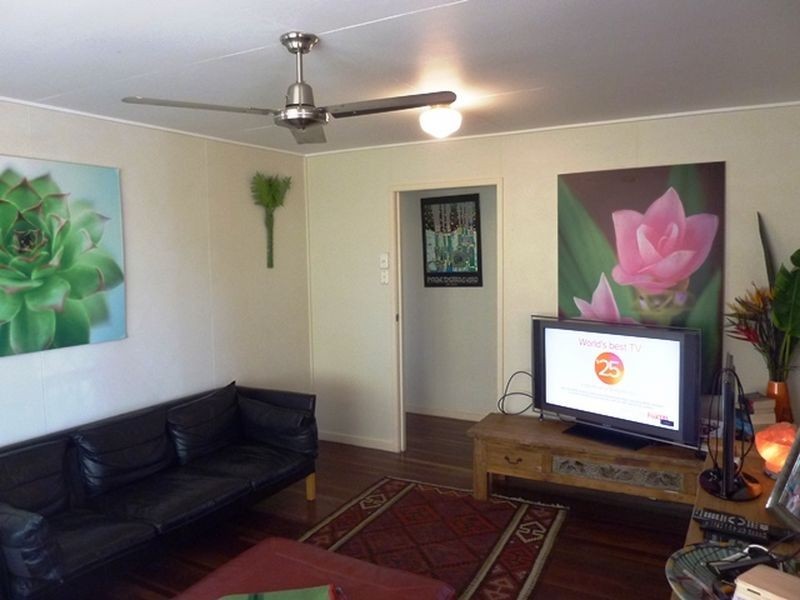 2 Belshore Street, Moranbah QLD 4744