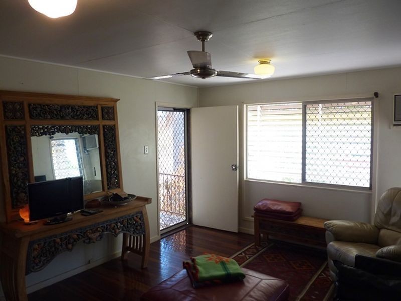 2 Belshore Street, Moranbah QLD 4744