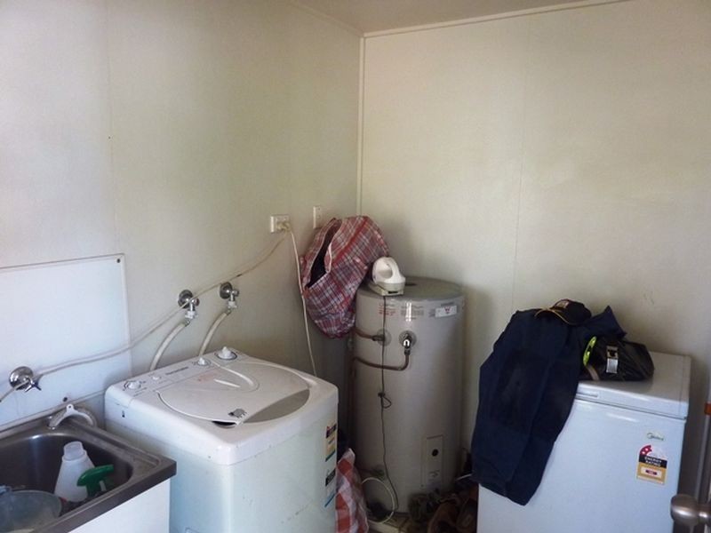 2 Belshore Street, Moranbah QLD 4744