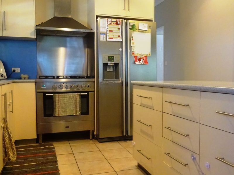 12 Rosewall Street, Moranbah QLD 4744