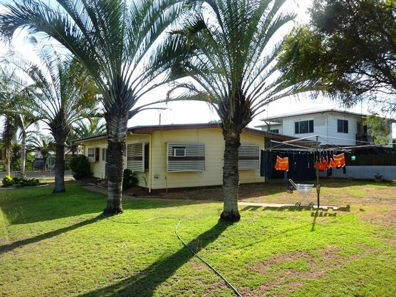 17 Grout Street, Moranbah QLD 4744