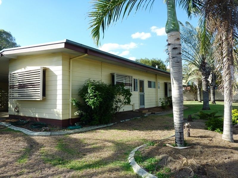 17 Grout Street, Moranbah QLD 4744