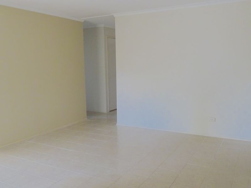 98 McCool Street, Moranbah QLD 4744