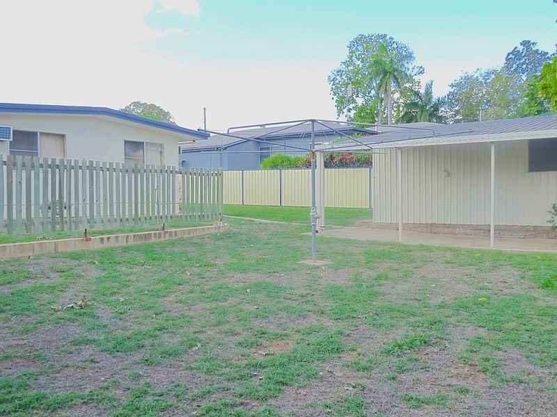 98 McCool Street, Moranbah QLD 4744