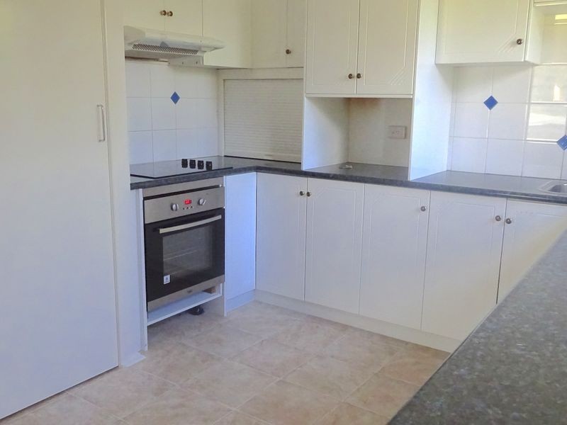 33 Jackson Avenue, Moranbah QLD 4744