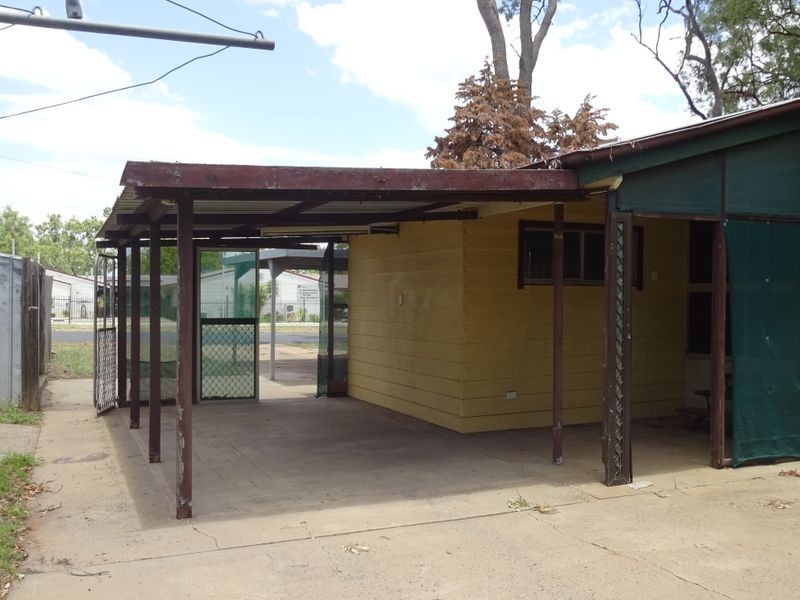 1 Elliott Street, Moranbah QLD 4744